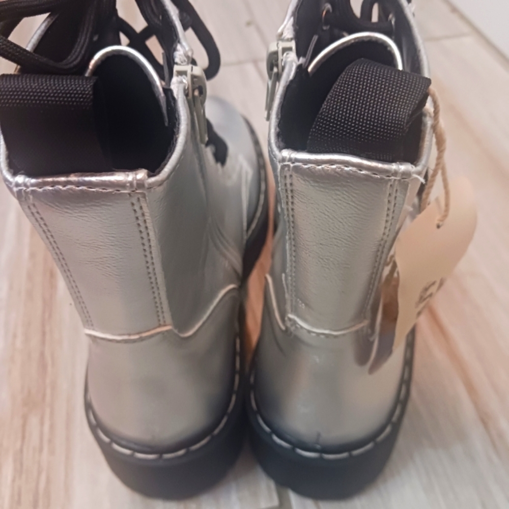 SINCERELY JULES Metallic Silver Combat Boots Size 7.5 - Picture 5 of 7